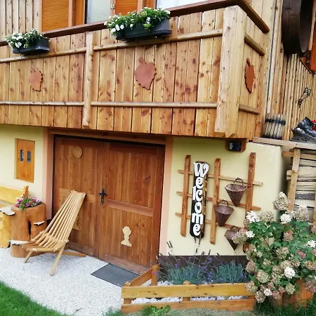 Dom wakacyjny Pocitniska Hiska Kasta Luče