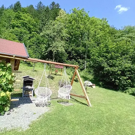 Pocitniska Hiska Kasta Holiday home Luce