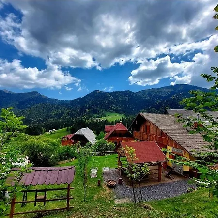Semesterbostad Pocitniska Hiska Kasta Luče