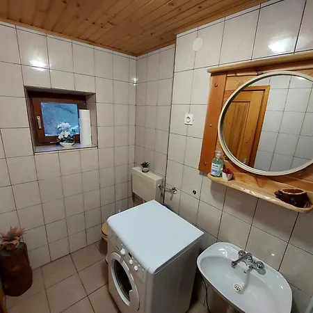 Dom wakacyjny Pocitniska Hiska Kasta *