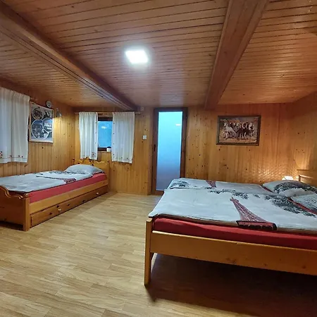 Pocitniska Hiska Kasta Luče