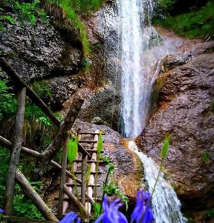 Semesterbostad Pocitniska Hiska Kasta