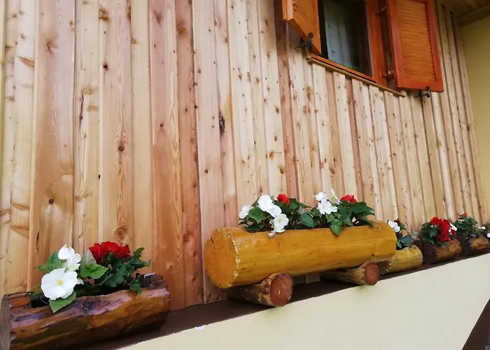 بيت للعطل Pocitniska Hiska Kasta Luče