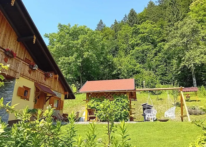 Pocitniska Hiska Kasta * Luče