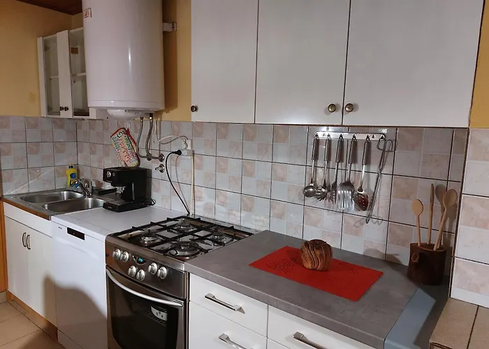 Pocitniska Hiska Kasta Casa vacanze *