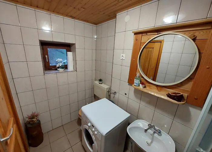 Holiday home Pocitniska Hiska Kasta *